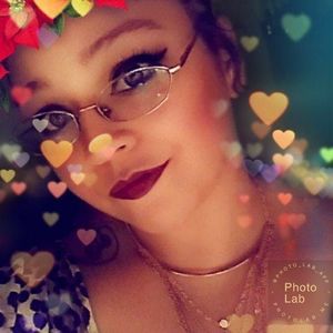 Meet your Posher, Lynn